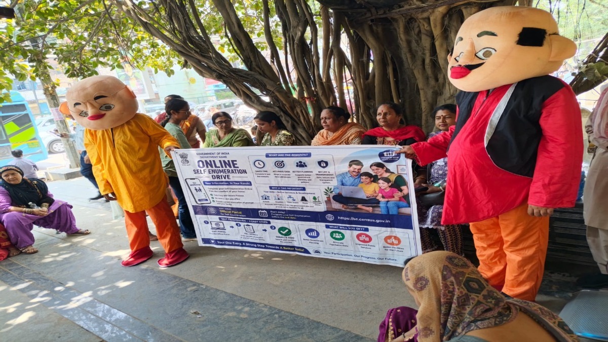 **डॉ. नितिन शाक्य के नेतृत्व में पटेल नगर में ‘मोटू-पतलू’ संग जनगणना स्व-गणना जागरूकता अभियान, मिथकों को तोड़कर लोगों को किया जागरूक**